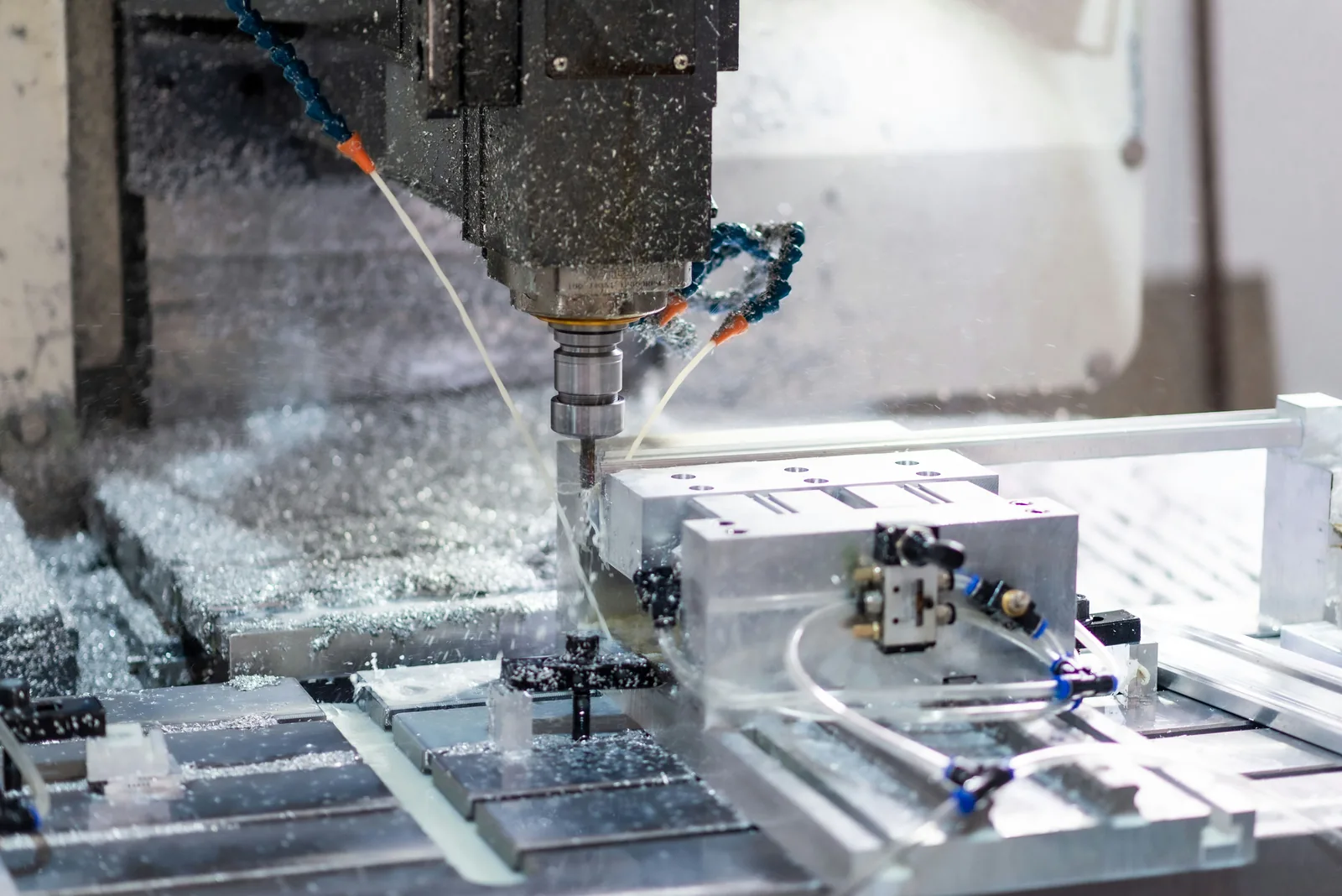 Industrial machinery, spare parts and international supply — view 1