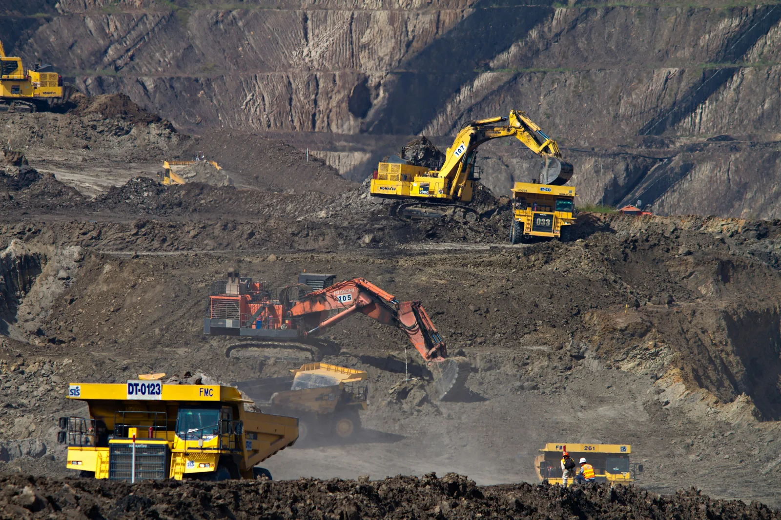 Mining equipment, quarry operations and international transport — view 1