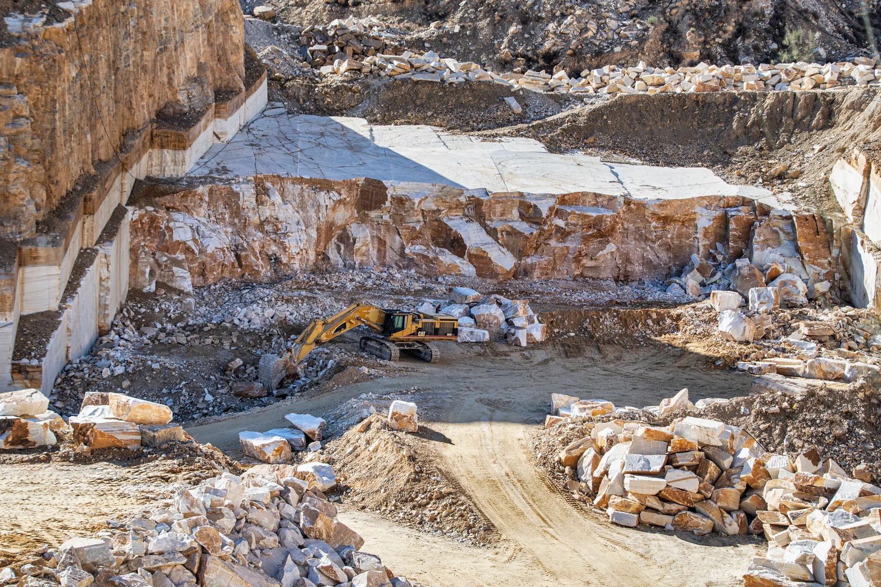 Mining equipment, quarry operations and international transport — view 3